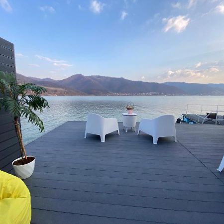 Noah River House Orşova Eksteriør billede