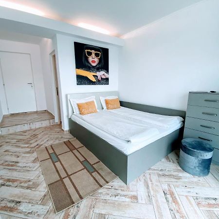 Noah River House Orşova Eksteriør billede