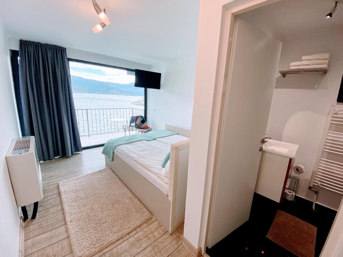 Noah River House Orşova Eksteriør billede